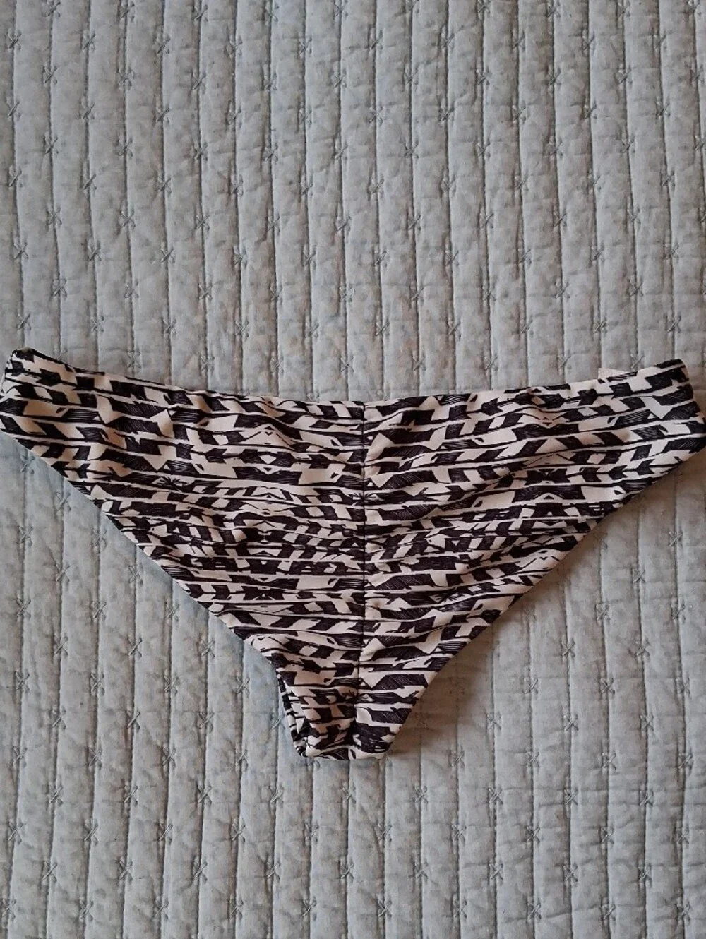 Boys + Arrows Black and Cream Abstract Arrow Print Bikini Bottoms RARE